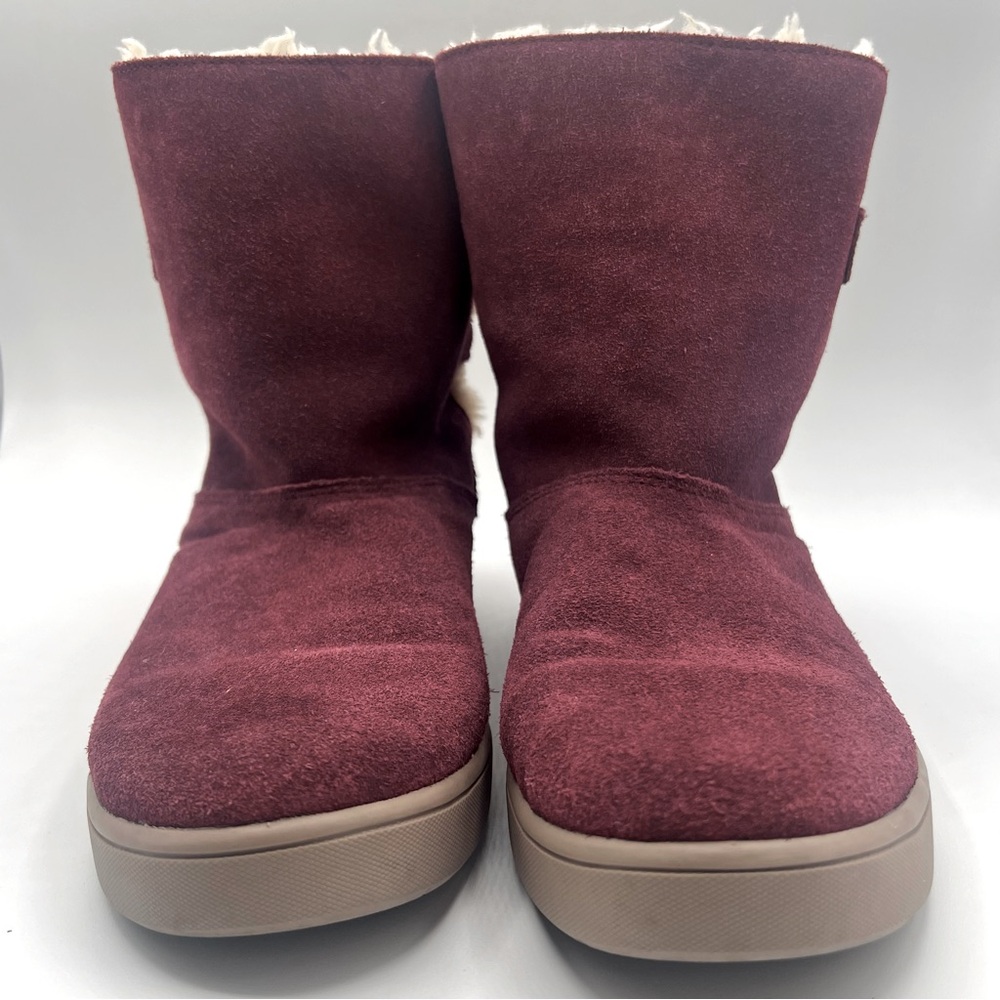 Koolaburra by UGGS